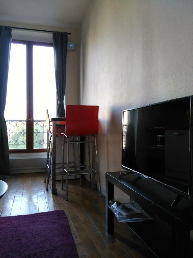 Charming Parisian Studio! Ιβρύ-συρ-Σεν Εξωτερικό φωτογραφία